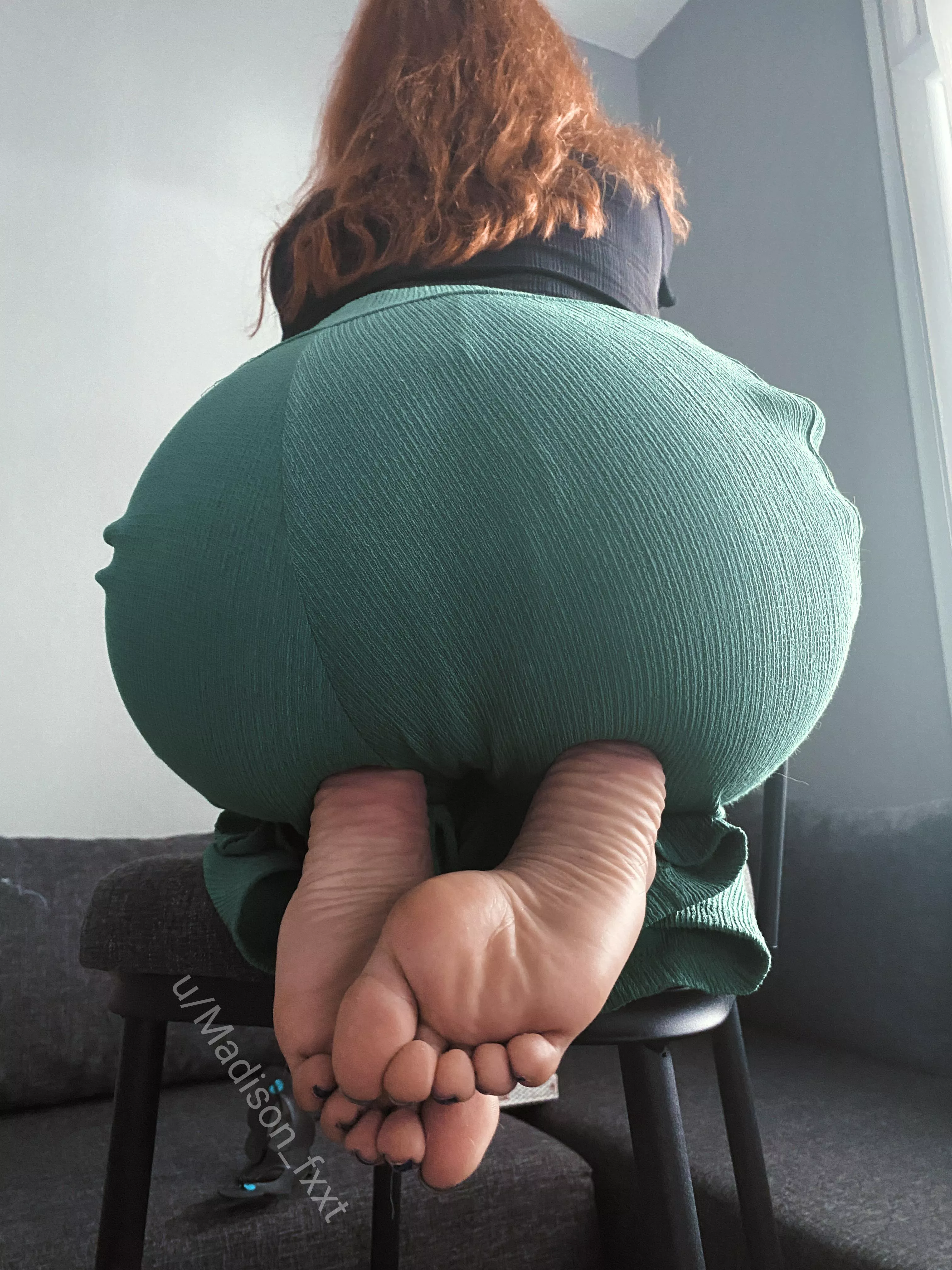 Do you like that pose? posted by Madison_fxxt