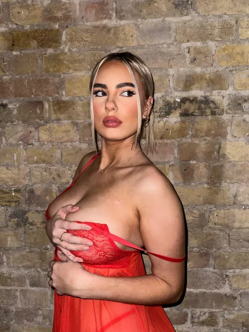 Down a tank top instead by DelilahXxGF