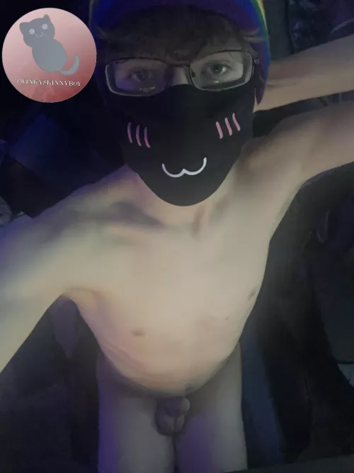 First pic with my head in it by Twinkyskinnyboy