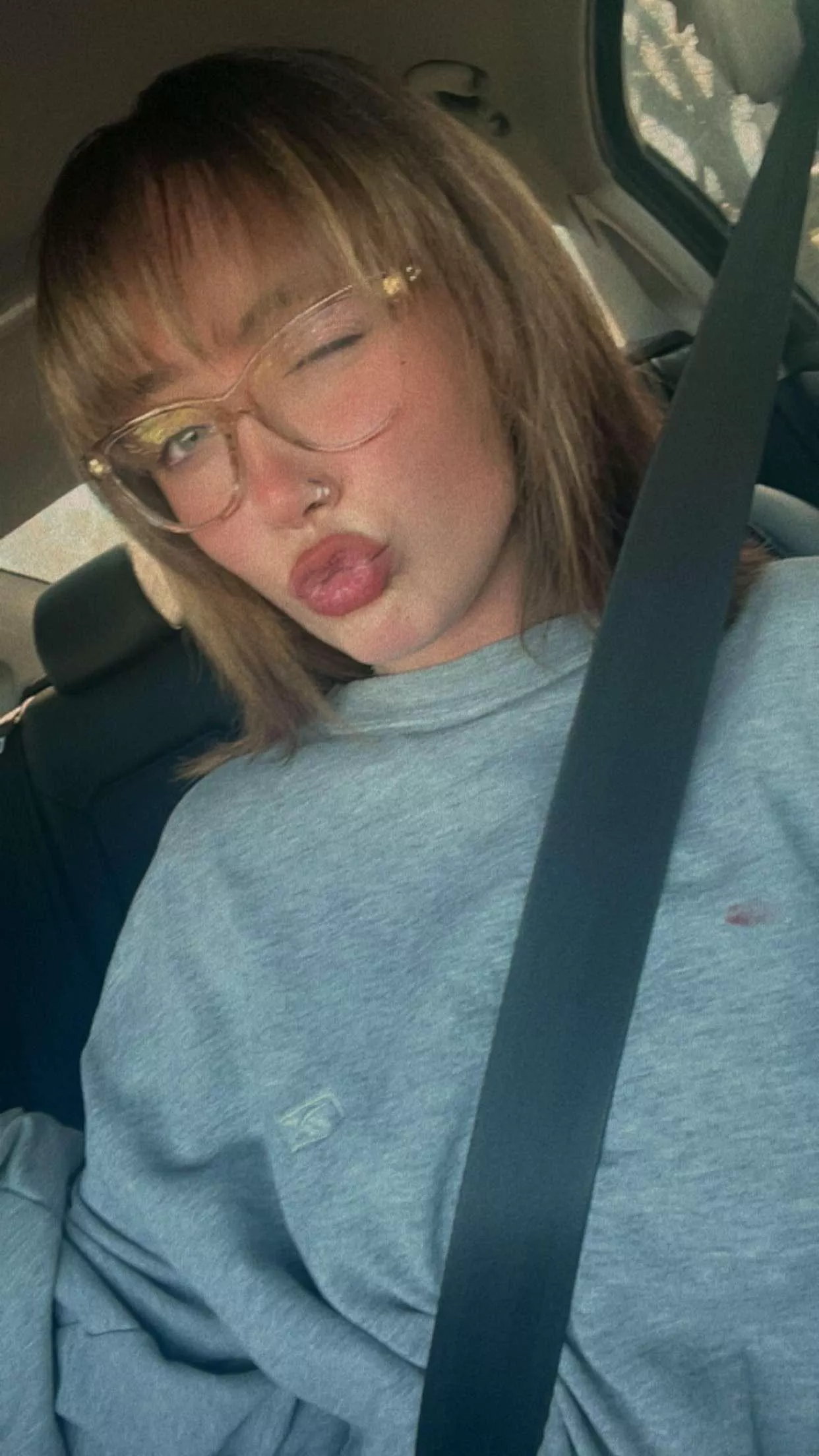 Happy weekend  posted by Yourluckycharm03