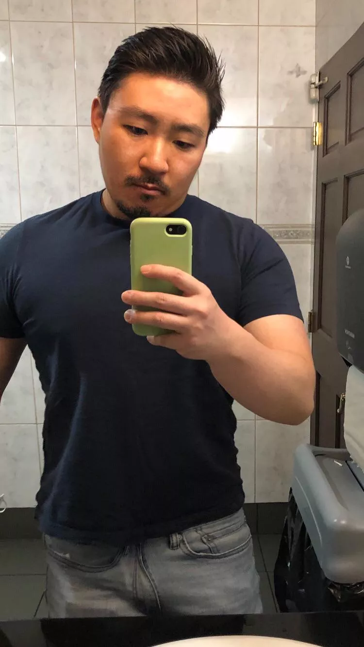 hey boys posted by maplesyrupbakon