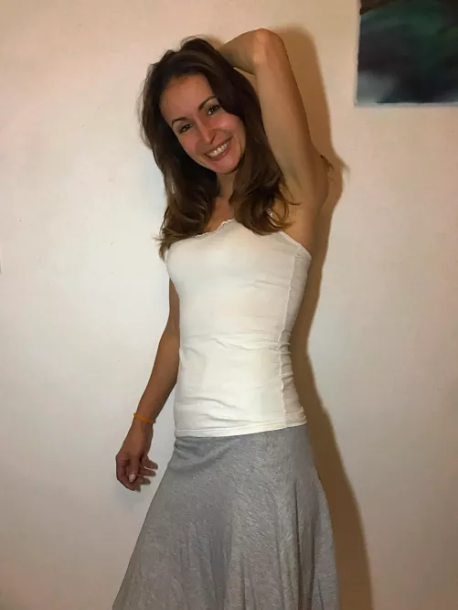 I need strong arms this weekend if you're not busy. by Viki_soul