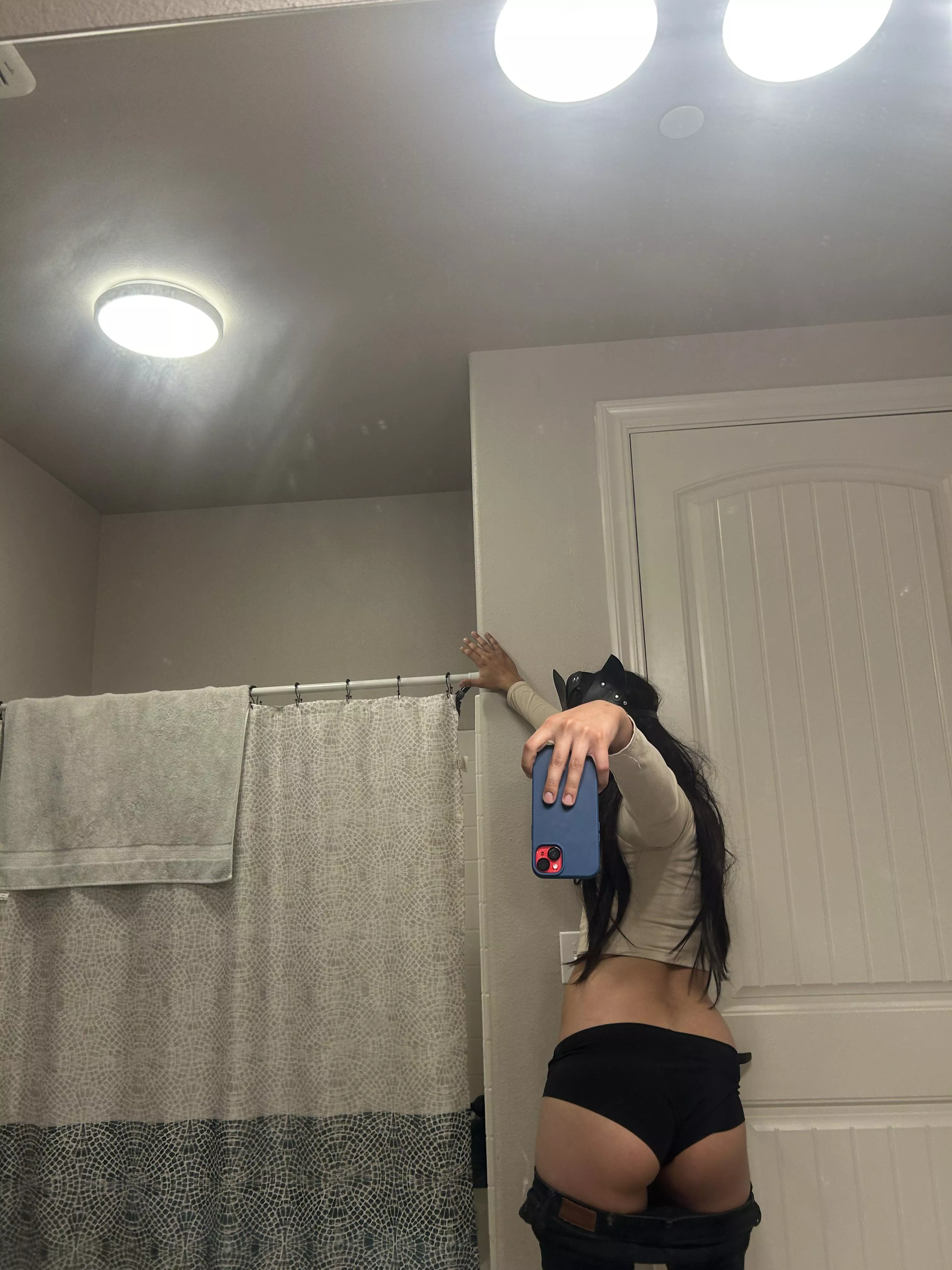 I’m pleased with my look(: posted by JayisIcky