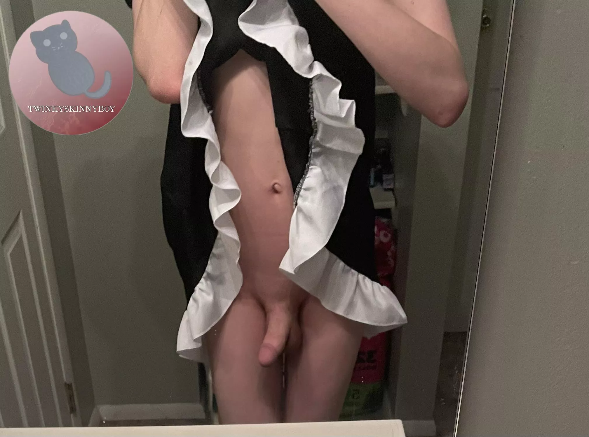 Lifted maid fit.. posted by Twinkyskinnyboy