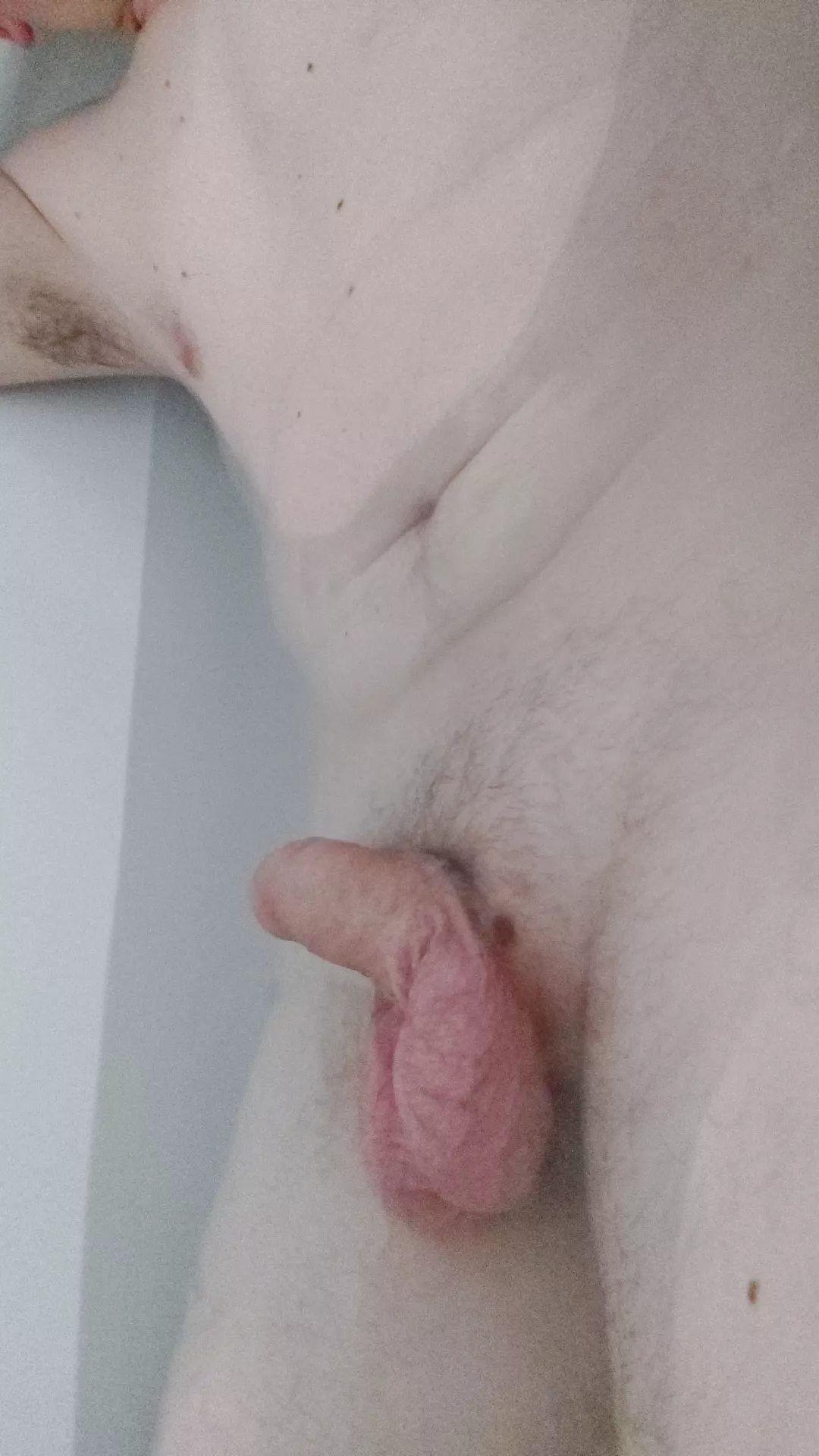 (M)e in the bathtub 🛀  posted by hunter_tom