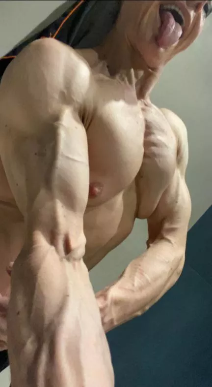 Morning pump after working out, who join the cardio? posted by muscledreamvalley