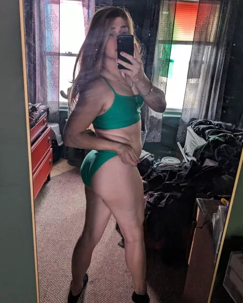 Mostly made up of ass hehe by Josienby_