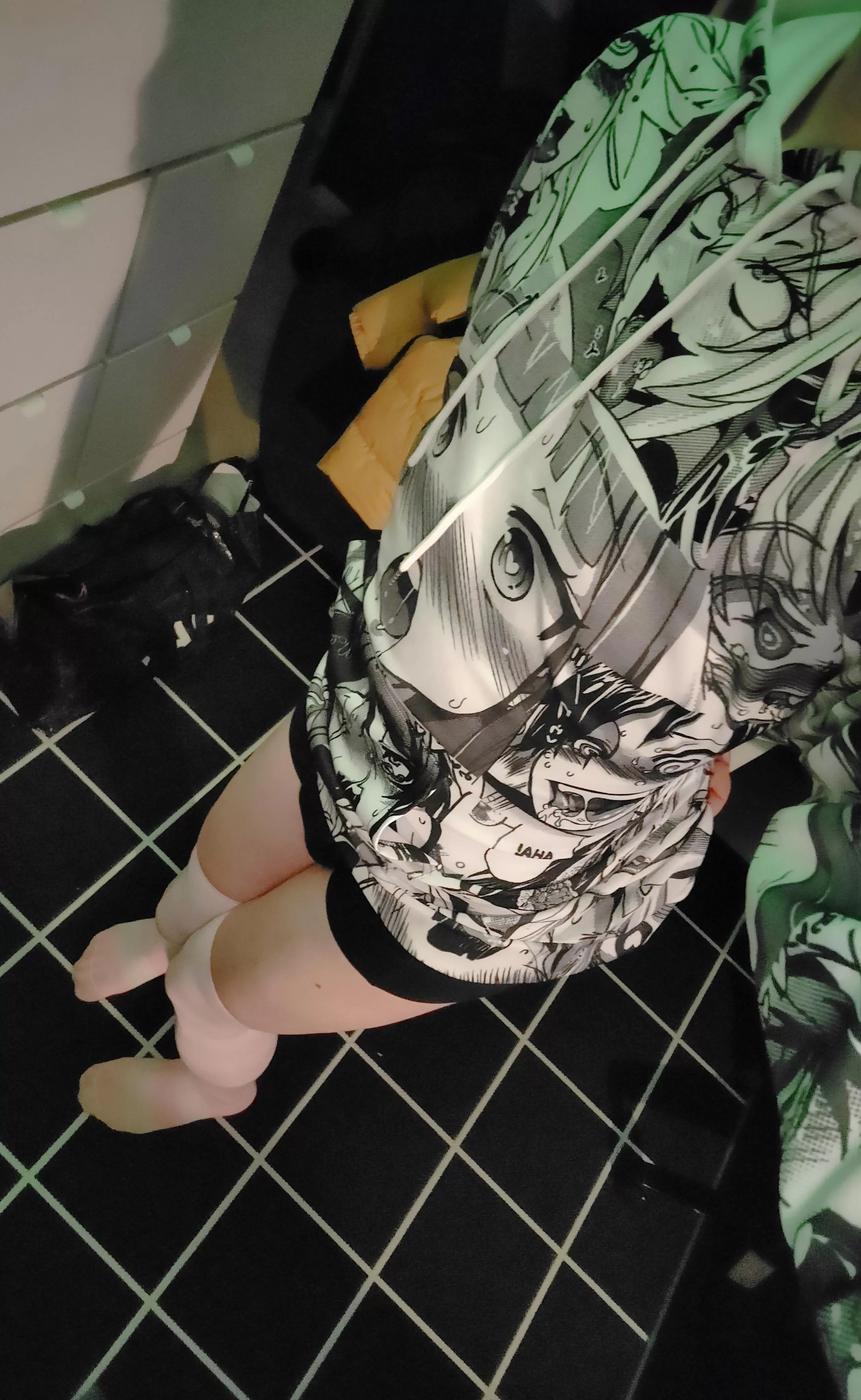 This hoodie is so comfy :3 posted by GamerKittyOwO