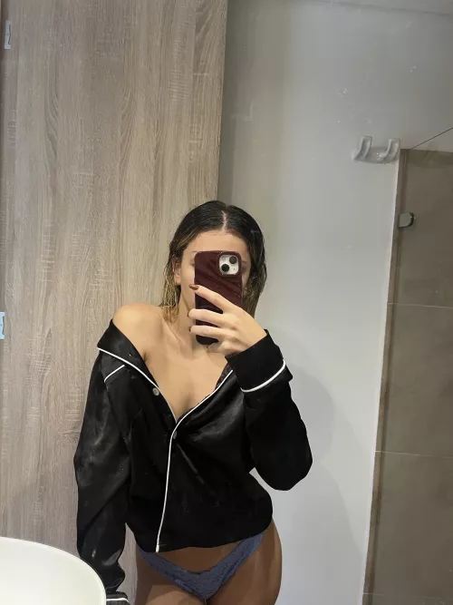 Would you join me in the shower? by nadiarose04