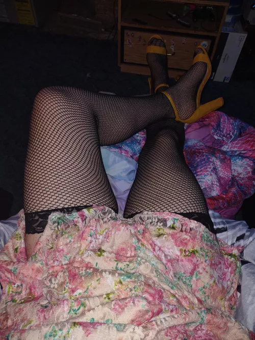 37 sissy whiteboi who loves bbc  by Worth-Department-118