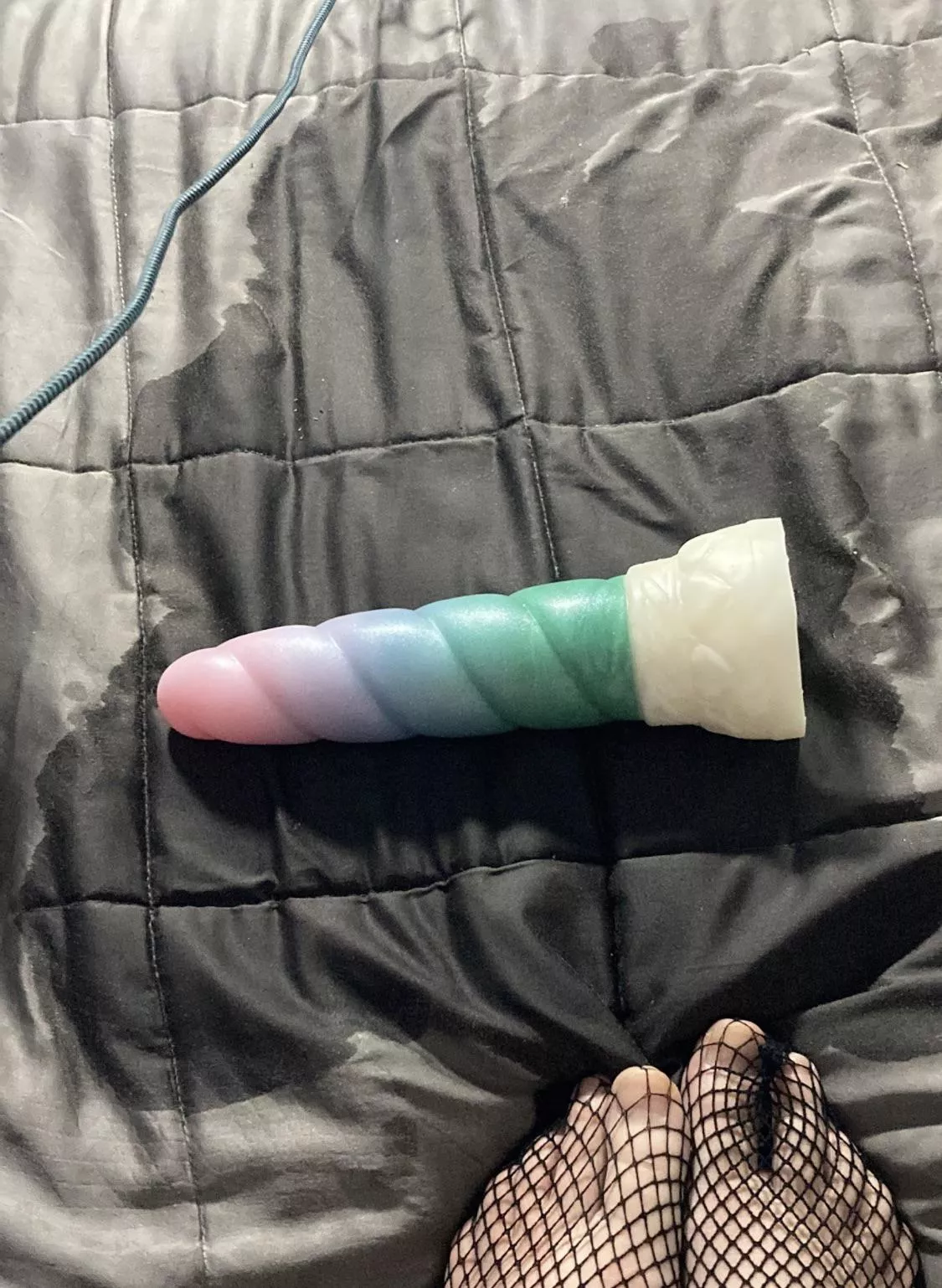 Aftermath of a session with (Bad Dragon Mystic)  posted by desirebeedesirego