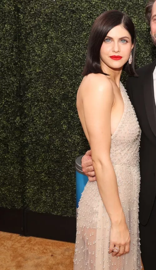 Alexandra Daddario by Yeeeeeftb