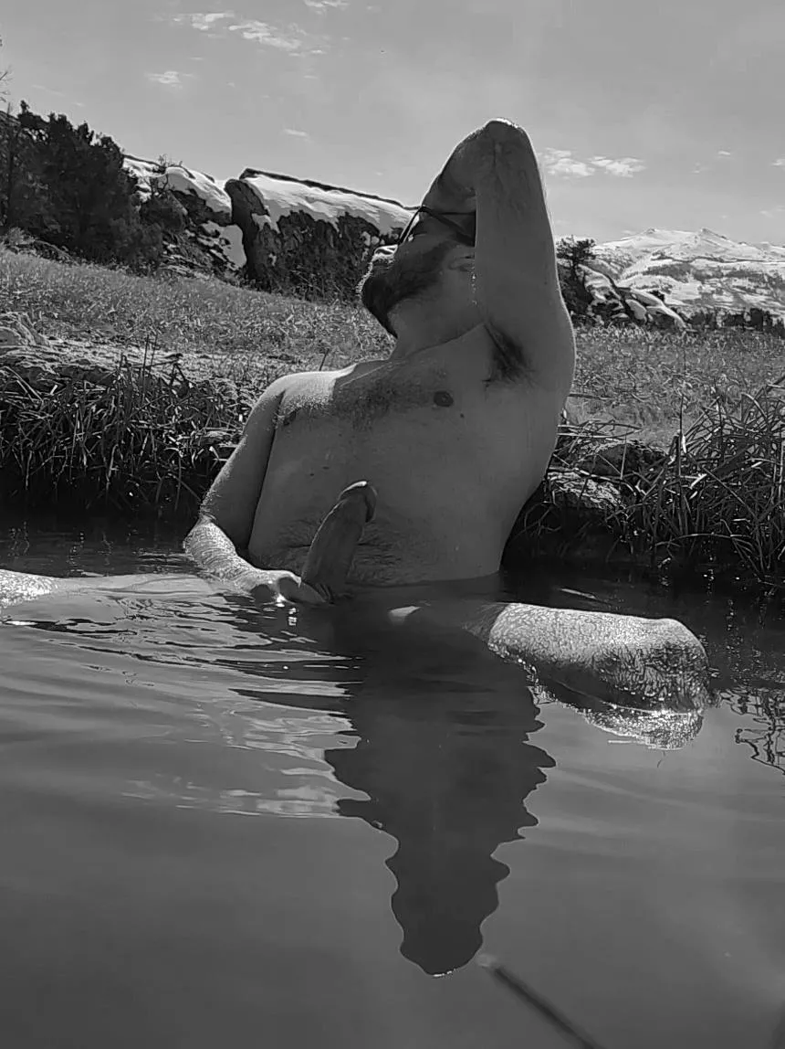 Anyone also enjoy being naked in nature? posted by randocalrisian09