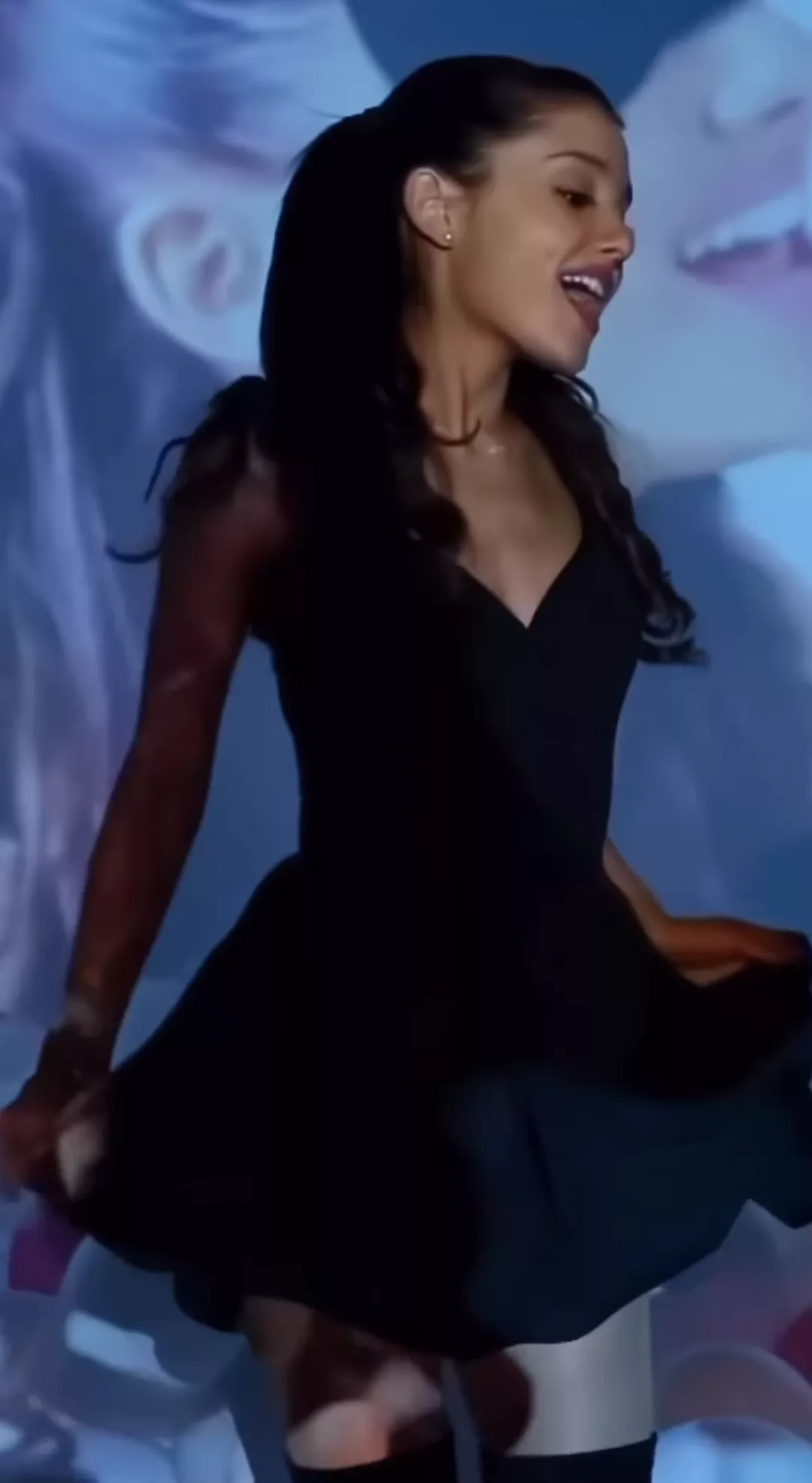 Ariana Grande  posted by sexyrockinchick777