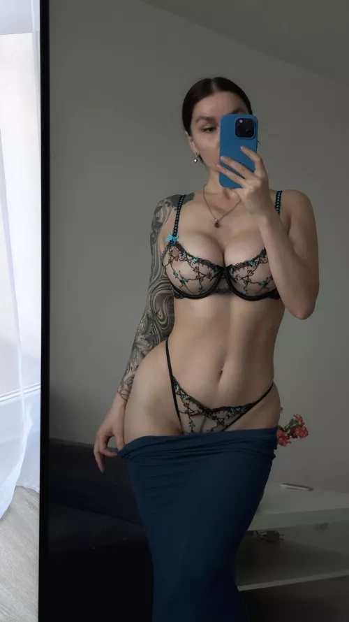 Baby is home and bored...let me drain your balls by Intelligent_Turn_381