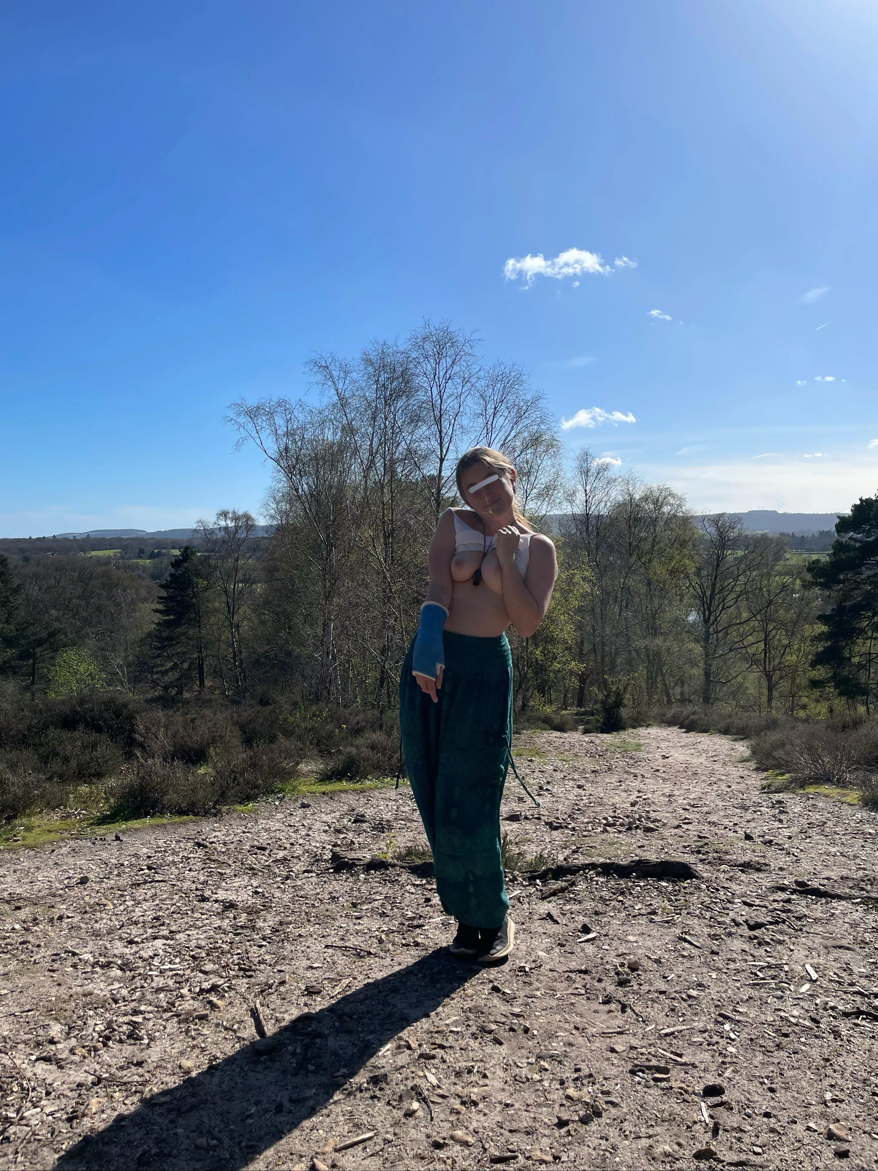 Beauty spot with a cutie to match [F] posted by Tallulahmwah