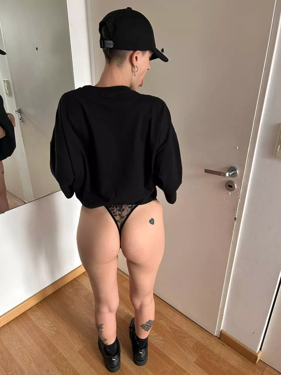 Black is always better posted by ConfidenceSwimming92