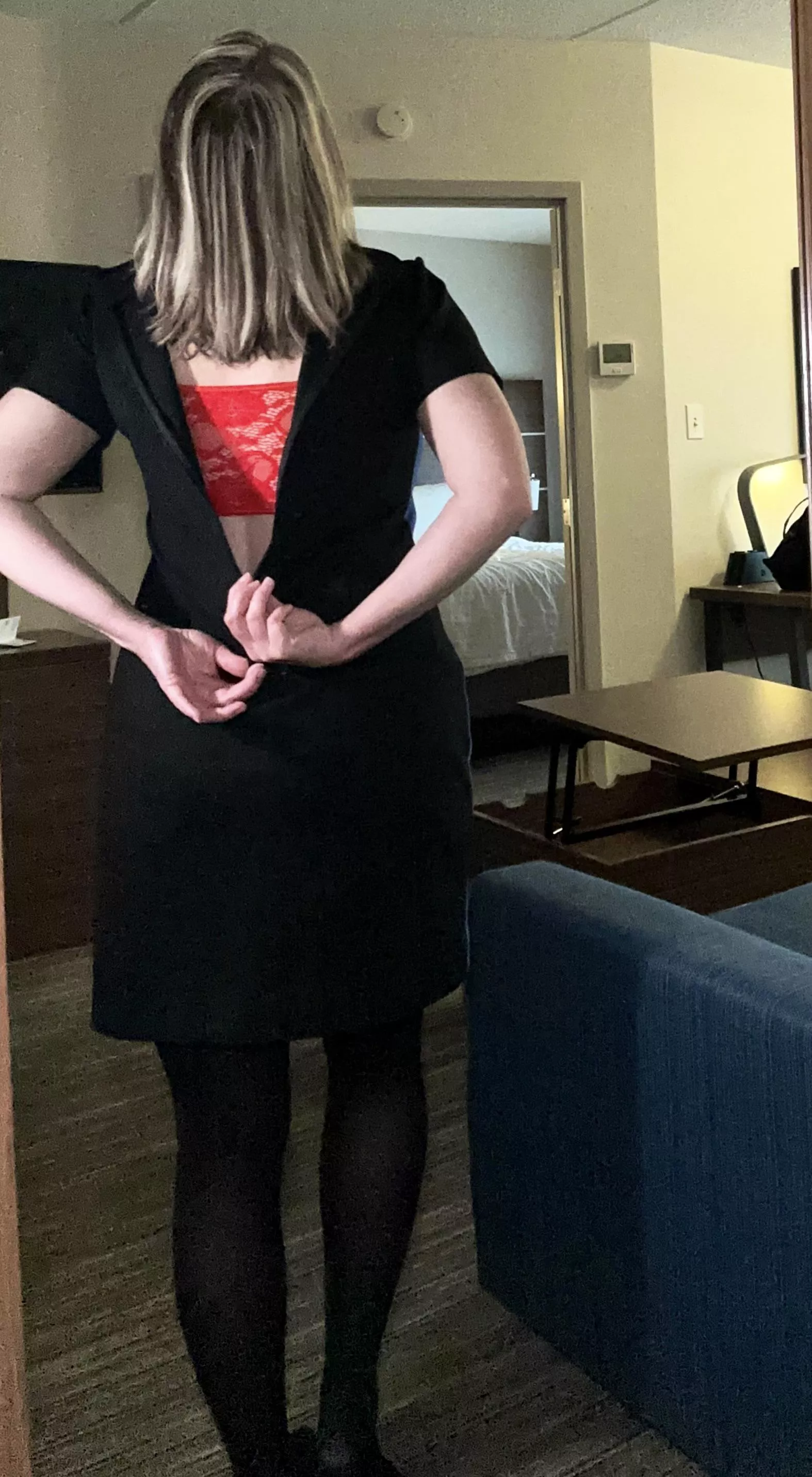 Can you help me unzip? posted by GLOWing_InTheClouds