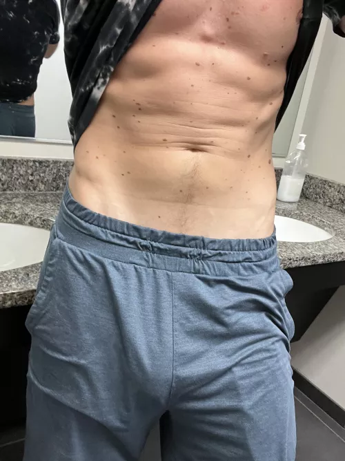 Come meet me in the gym locker room (29) by optimalformation49