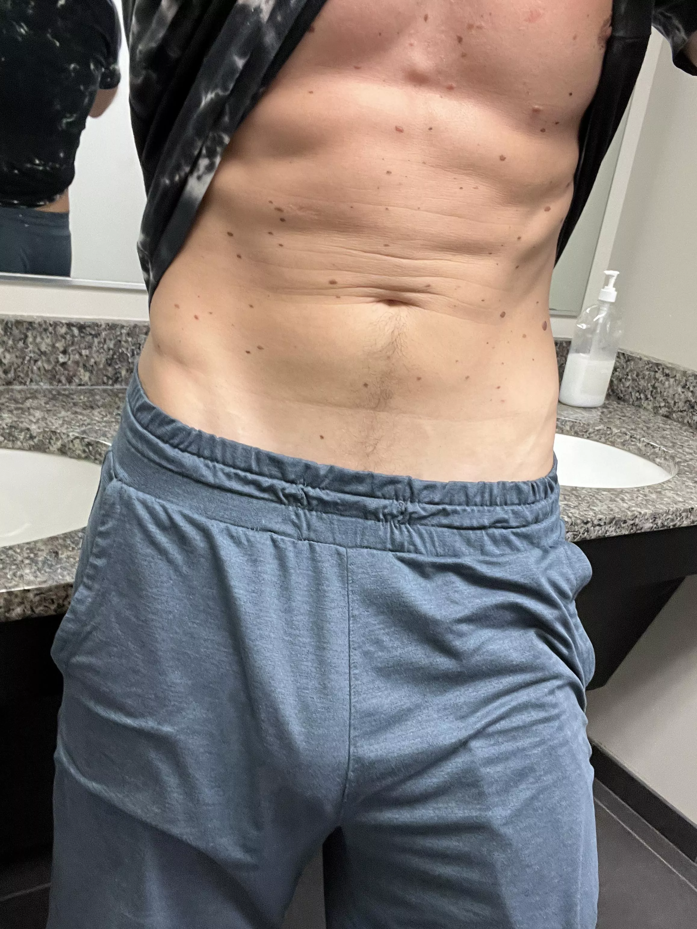 Come meet me in the gym locker room posted by optimalformation49