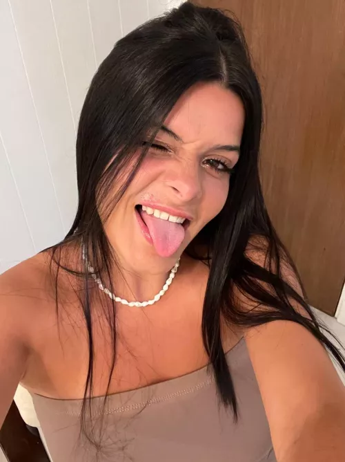 Do I look cute from this angle in this crop top? by impudentTracing166