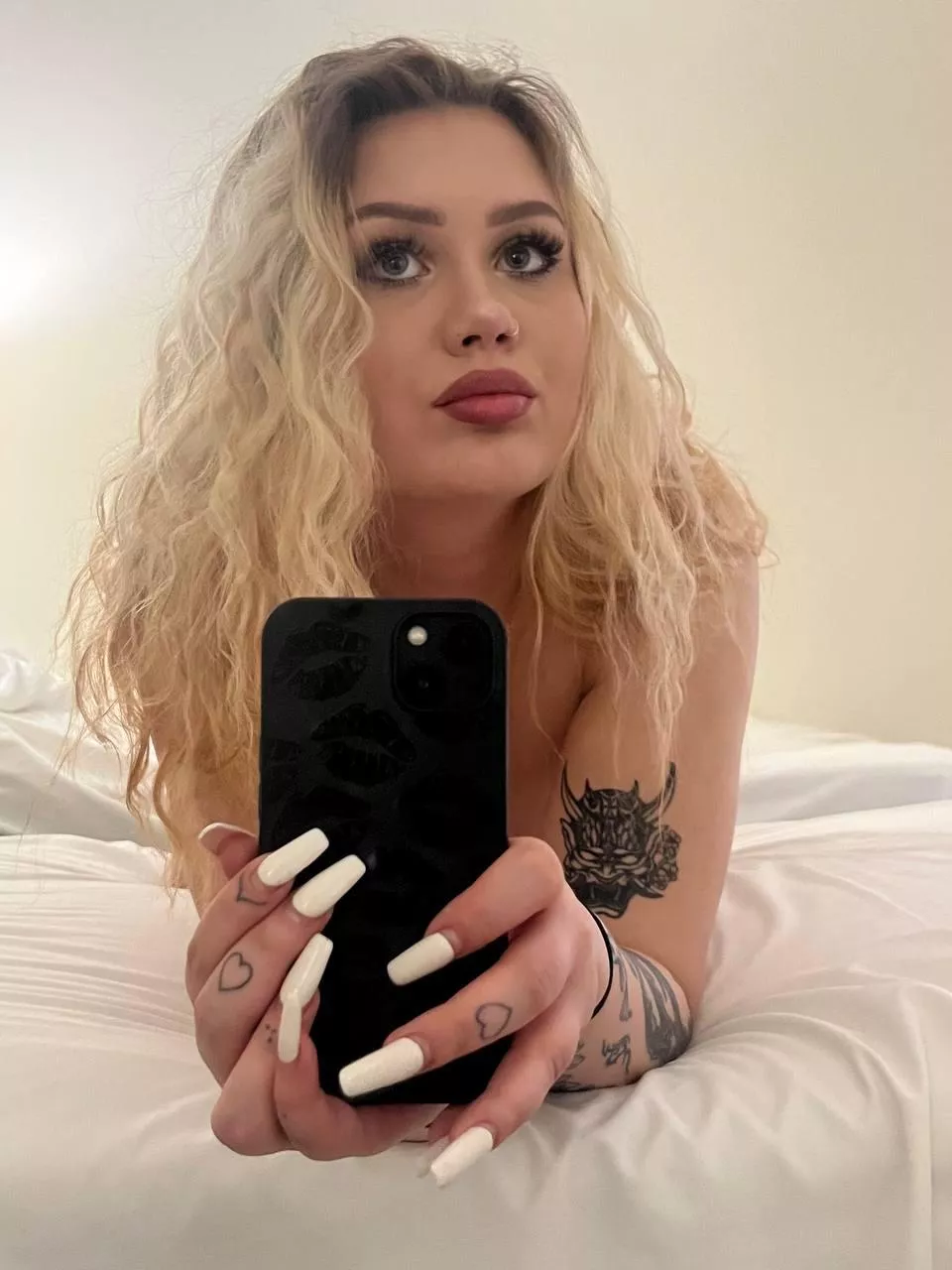 Do you like crazy blonds in the bed? posted by Princess-Dianaa