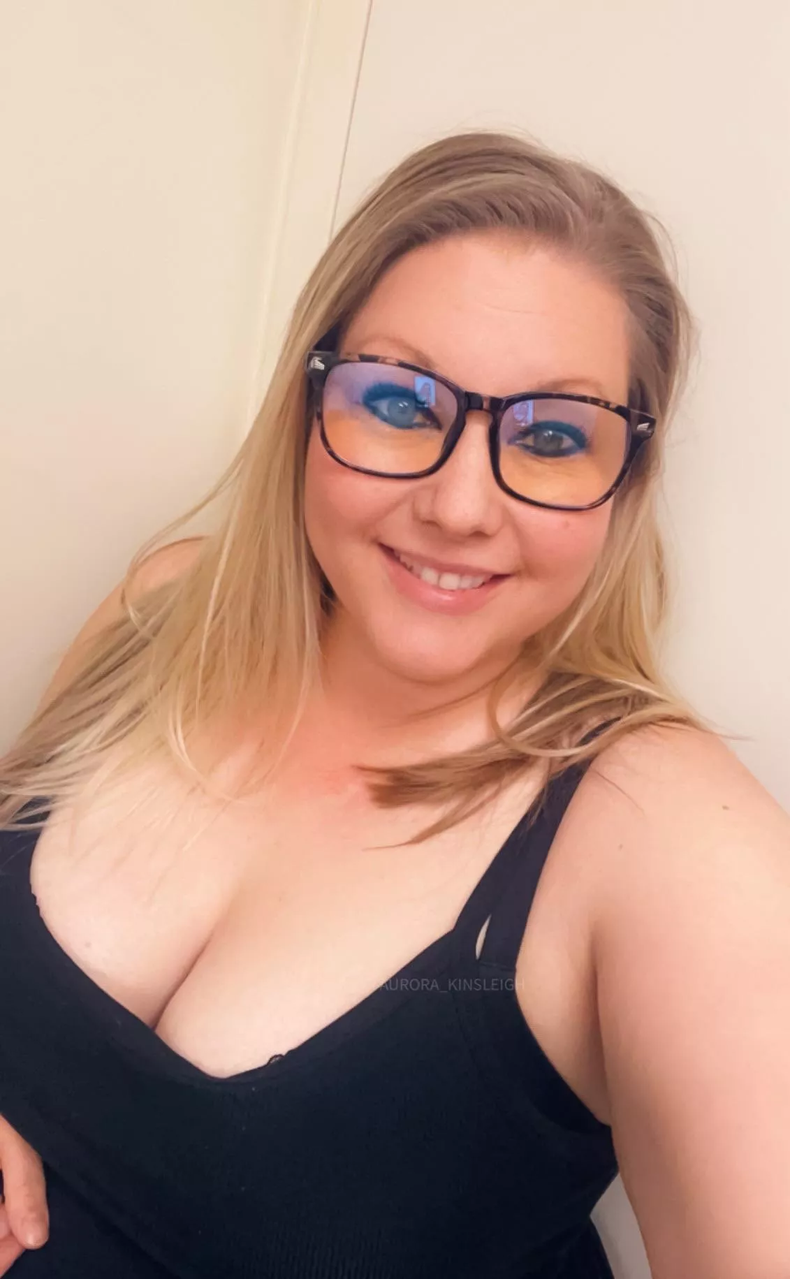 Feelin nerdy 🤓  posted by AuroraKinsleigh