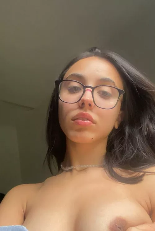 freshly 19 with no birth control.. are we fucking? by RadiantRaysX42