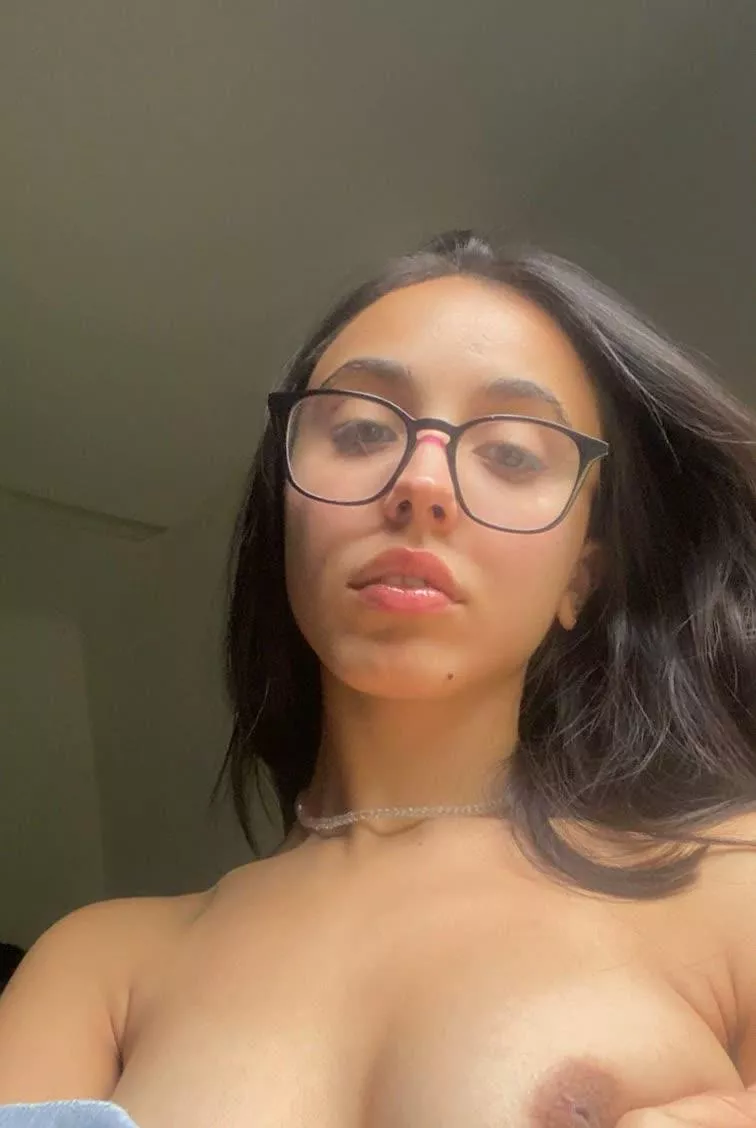 freshly 19 with no birth control.. are we fucking? posted by RadiantRaysX42