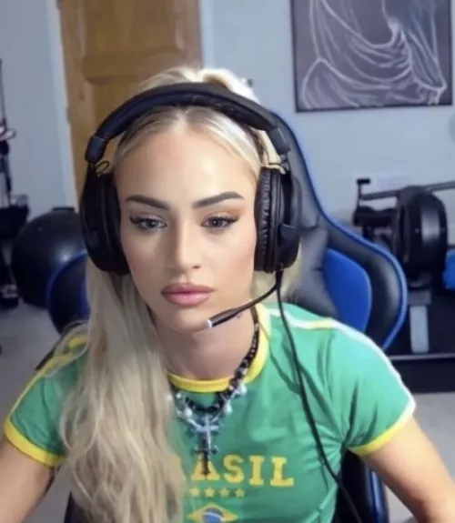 Getting my game time in.  by IamAlishalehmann7