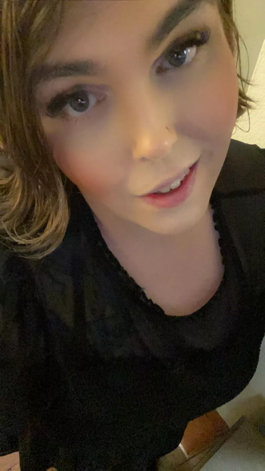 Hello there🥰 posted by Glaceon412