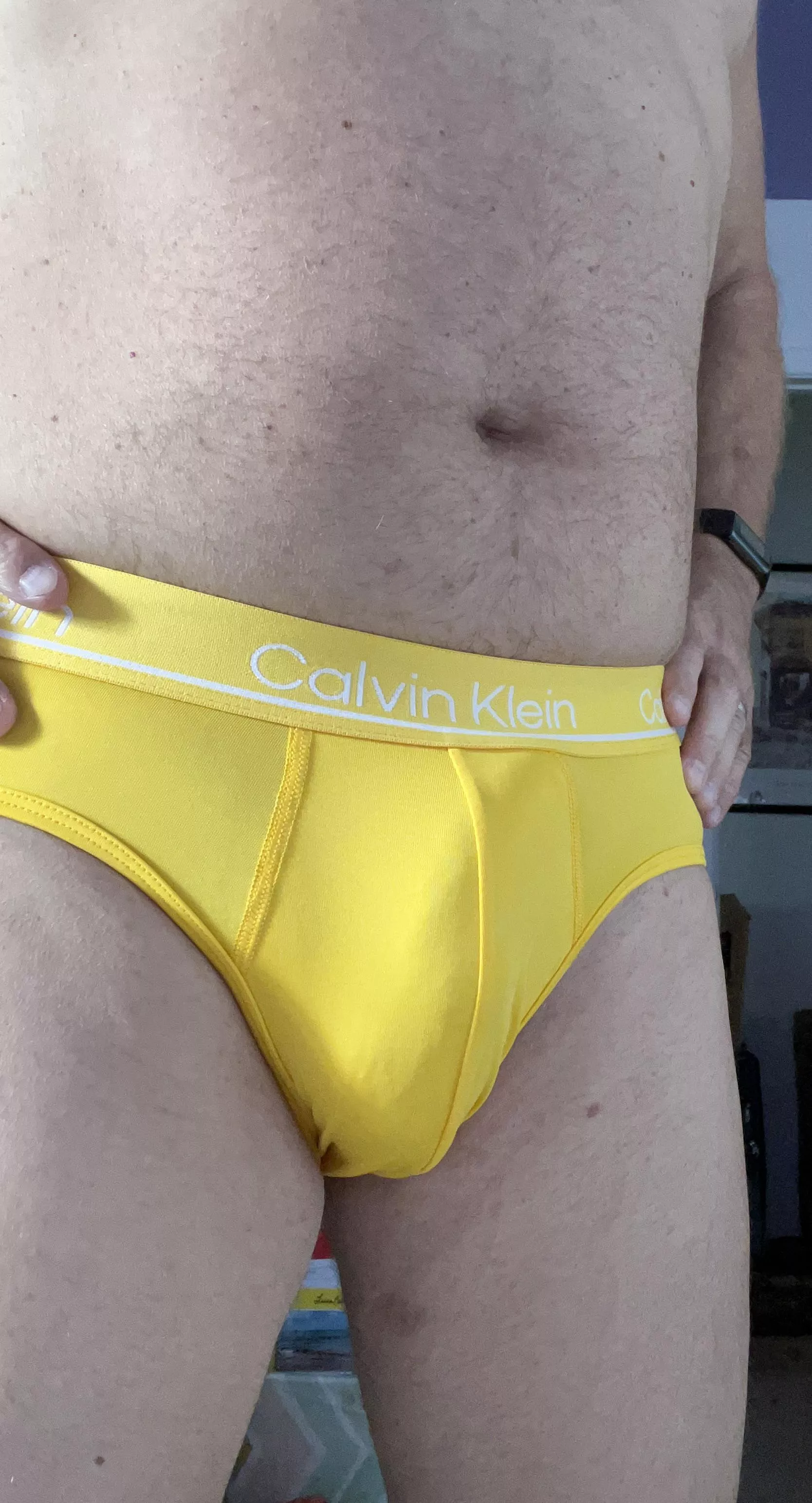 Hello yellow! posted by Expensive-Wolf7681