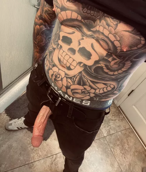 Hi. I just moved in next door.(41) by Healthy-Market-7303