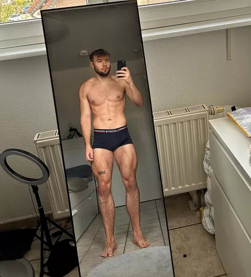 I am dirty by Moonshotsbenny67