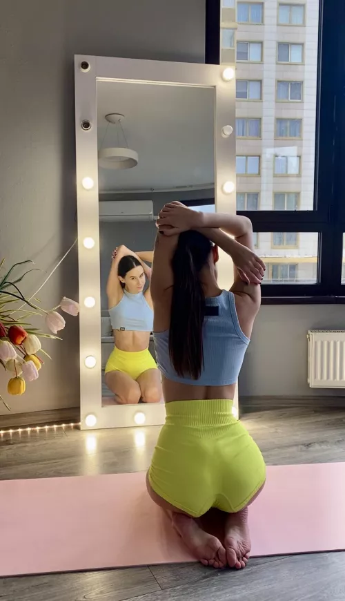 I crave your affectionate kisses all over m by AnnoyingConsistency