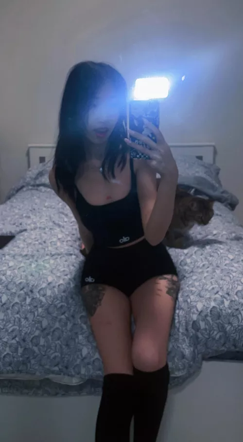 I’m 25 this year but still look like 18 by Mbradyb3