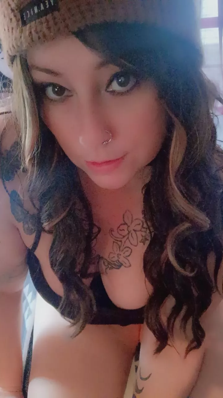 Just your friendly neighborhood soccermom  posted by Milfsnax