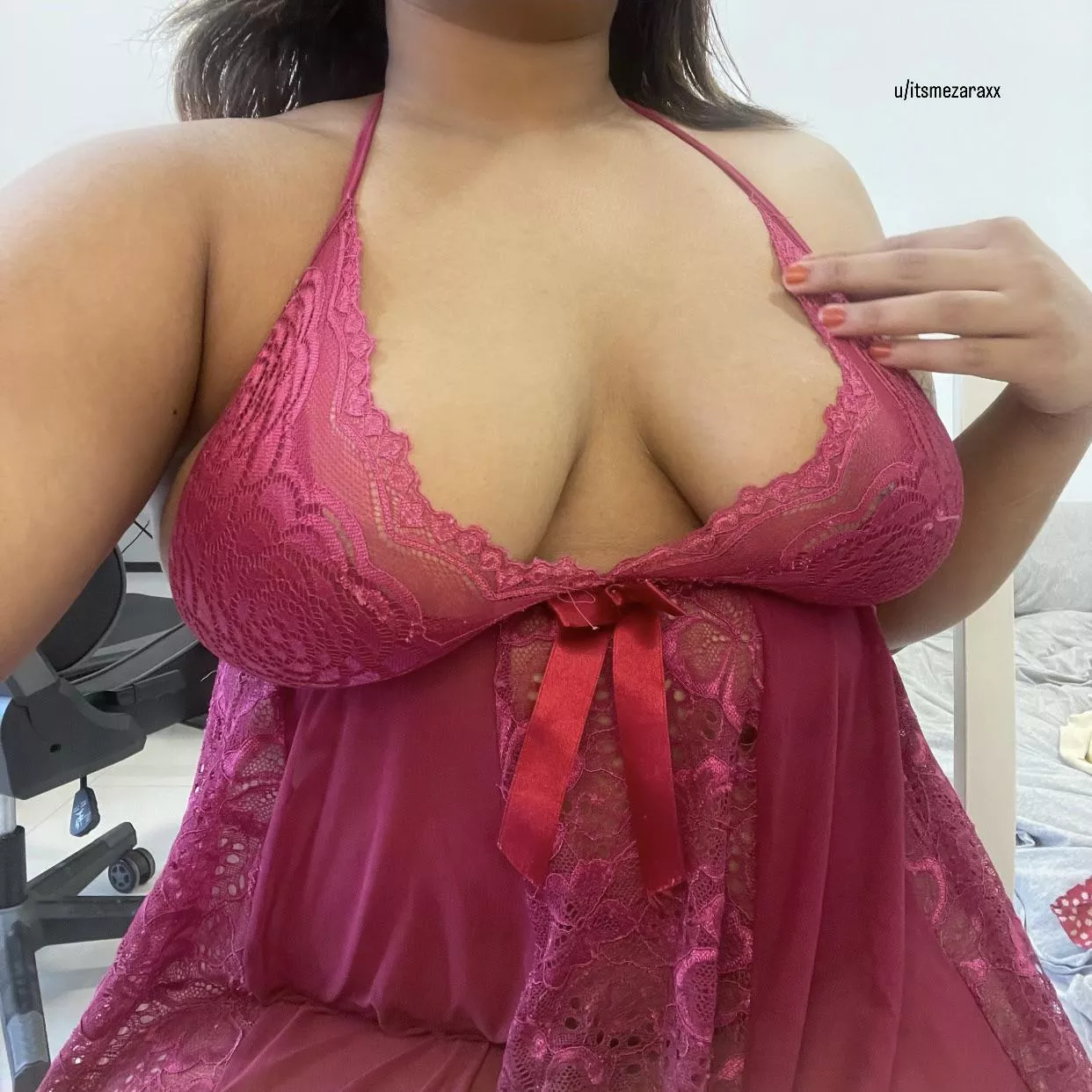 Let’s go to bed and cuddle…  posted by itsmezaraxx