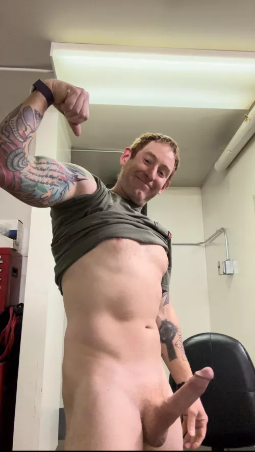 (M) Looking for a workout partner. Send me your applications by crossfit_redhead31