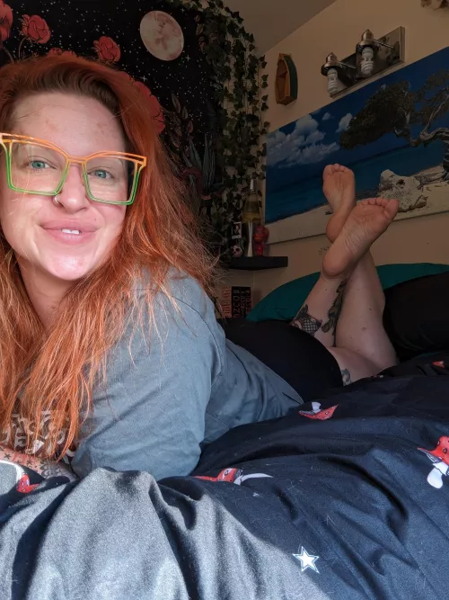 No Filters Needed, Just Your Favorite Bee 🤩 by BeeBinisky