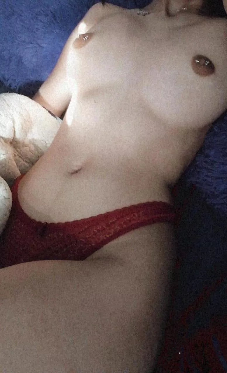 Para los amantes de los piercings en las bubis.🙈💖 posted by BlockTimeMx