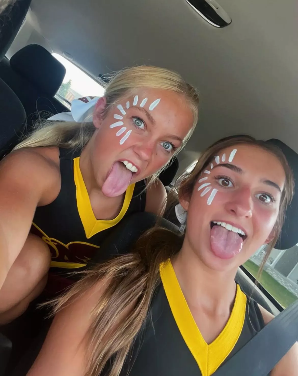 pick one [2] posted by Smart-Ad-3950