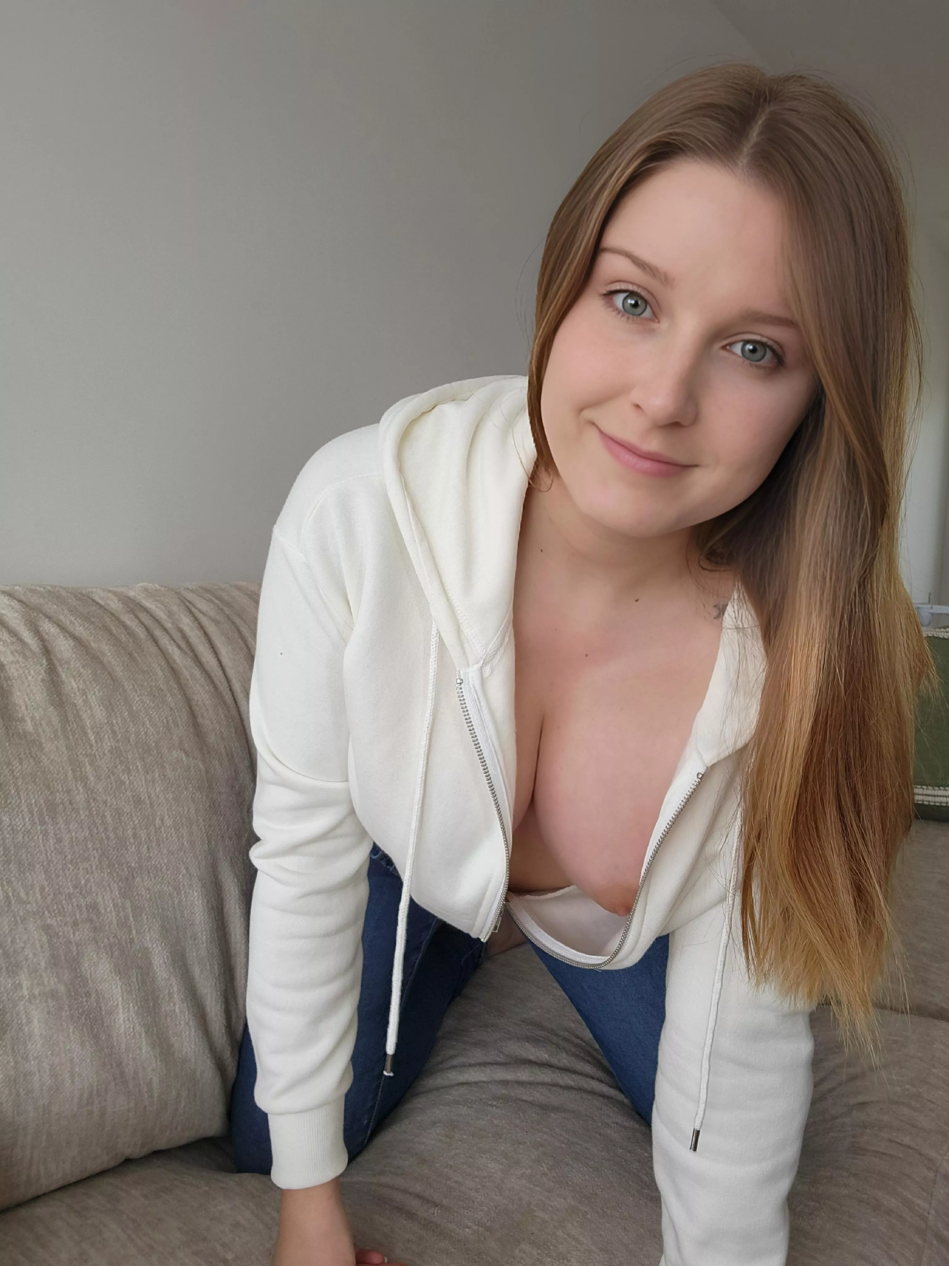 Please look down my blouse  posted by reign_rellic