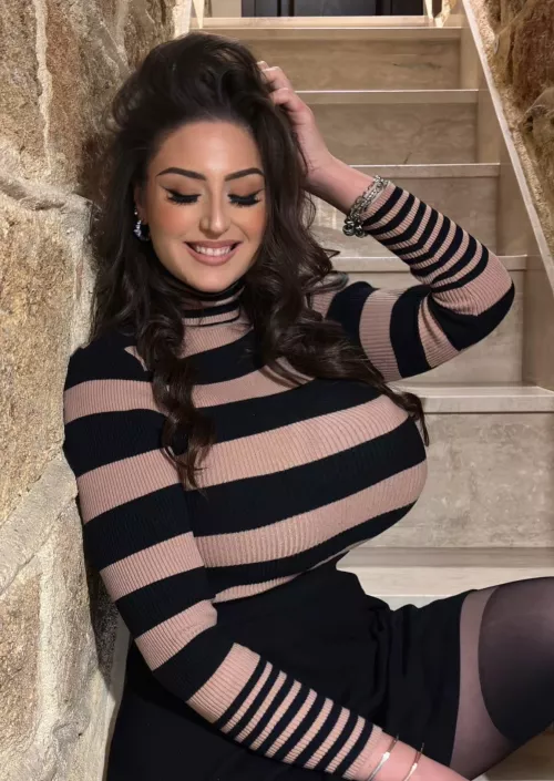 Smiling Busty by shawns777