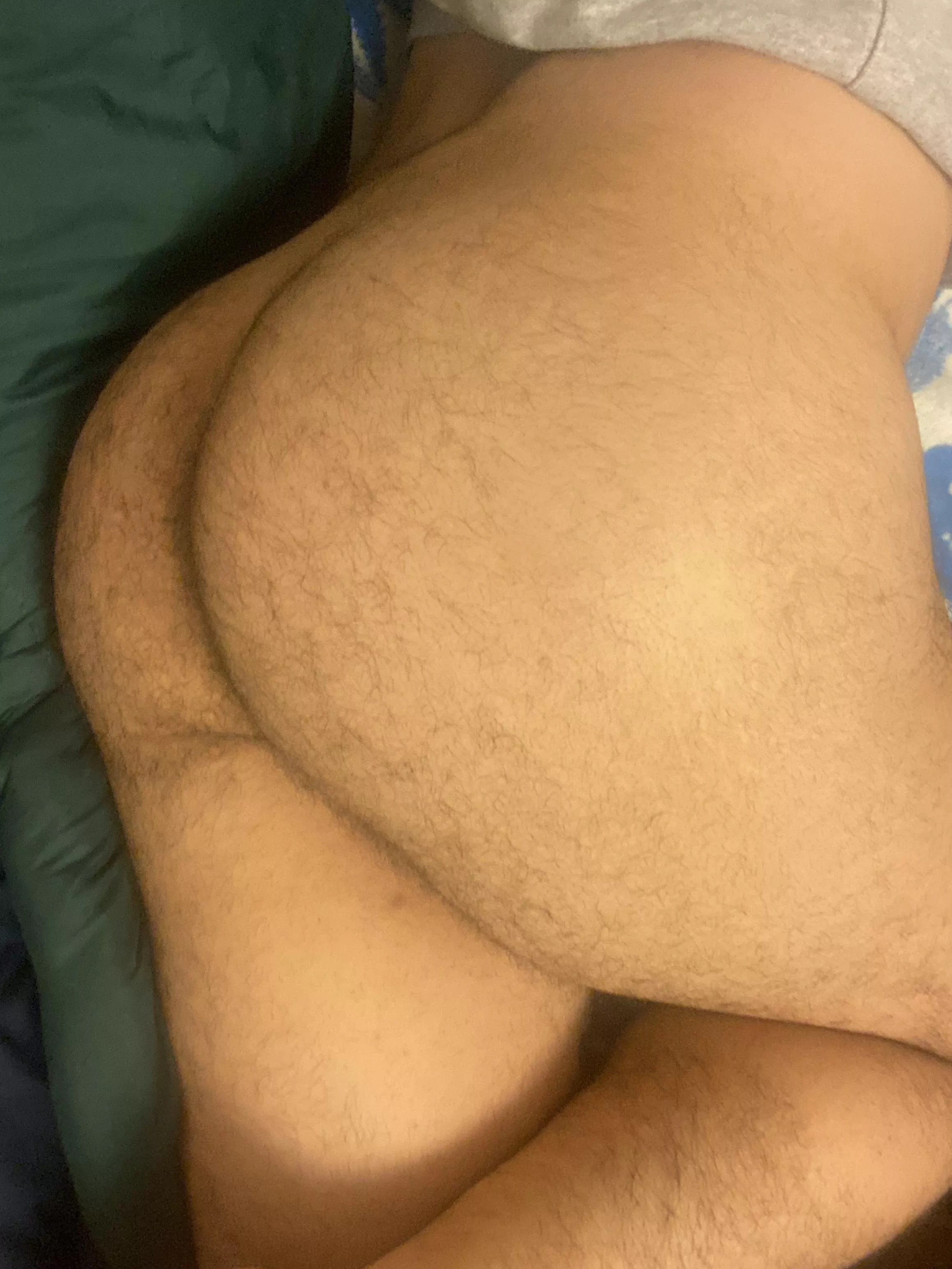 So curvaceous… posted by biccboi831