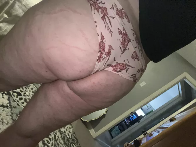 Starting the week of right by Pelican6226