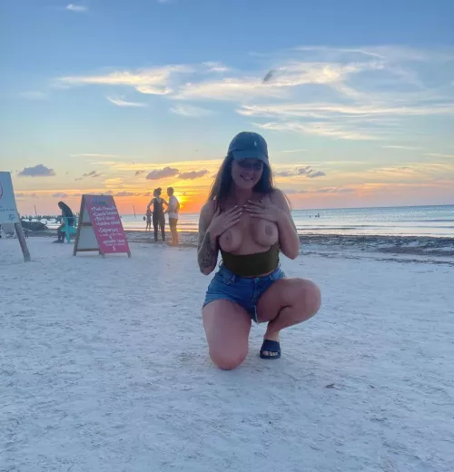 That guy with his wife was definitely looking by Arabellaamyiah