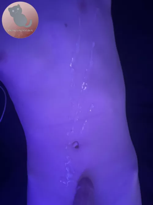 Things get messy.. by Twinkyskinnyboy