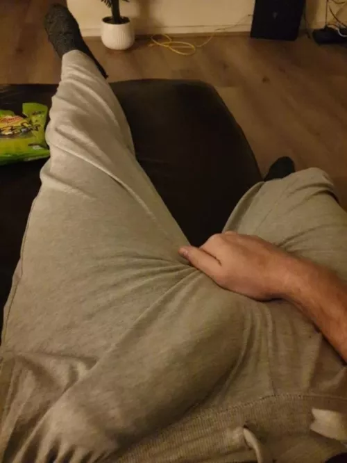 Time to take it out?  by pineappleottoman10