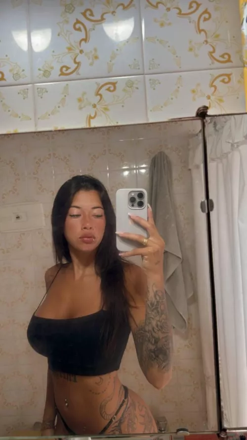 You like me with my cropto by AlissaJulie